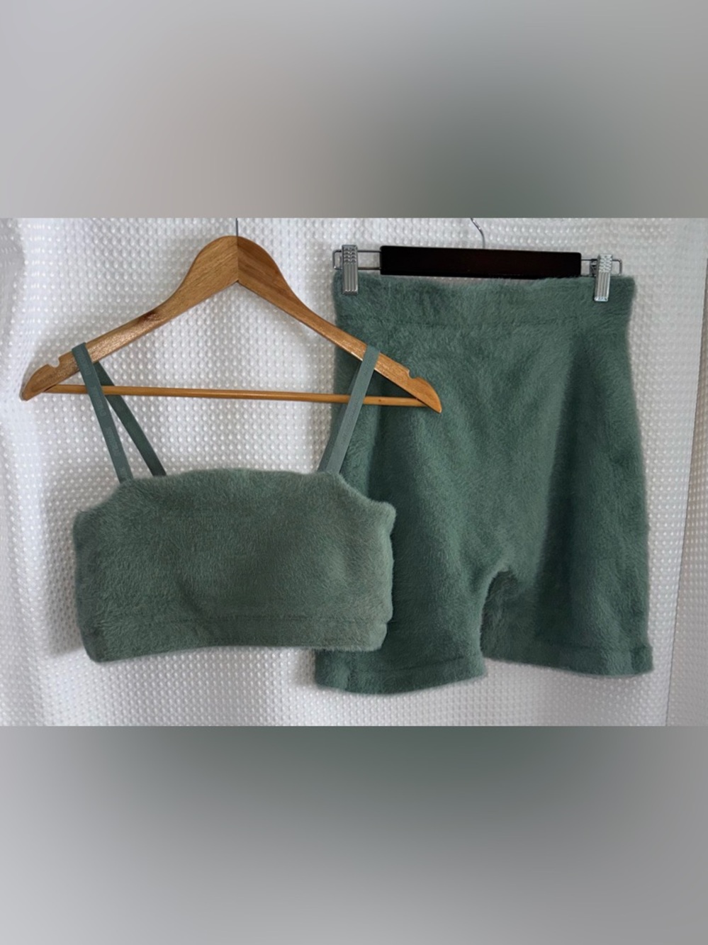 Gymshark Whitney Simmons Eyelash‎ Set Green Sports Bra Bike Shorts M